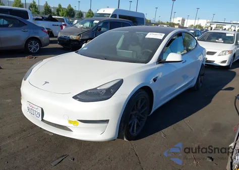 2021 Tesla Model 3 Standard Range Plus Rear-Wheel Drive from USA, damaged, VIN 5YJ3E1EA2MF066370